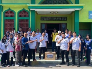 Lapas Brebes Bersihkan Musholla dan Sumbang Ratusan Buku Pembelajaran Al-Qur’an