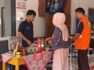 Produk Kreatif Warga Binaan Lapas Brebes Dipasarkan, dari Aquarium Mini hingga Rak Sepatu